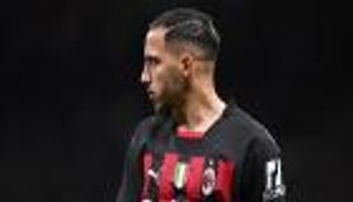 صدمة في الجزائر.. ميلان يعلن مدة غياب بن ناصر عن الملاعب