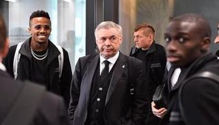 ريال مدريد في مطار مانشستر