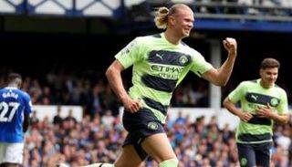 إيرلينغ هالاند مهاجم مانشستر سيتي