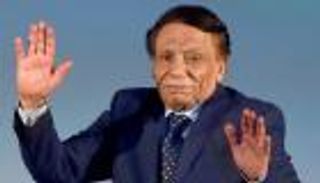 عادل إمام يتحدّث أخيراً.. وخفة الظل حاضرة في عيد ميلاده