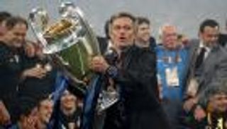 كم نهائي أوروبي في مسيرة جوزيه مورينيو؟.. رقم استثنائي