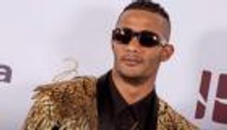 دولارات محمد رمضان تستفز المصريين (صورة)