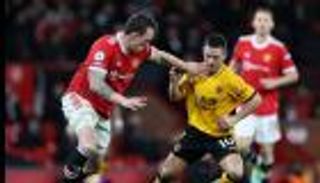 بعد 12 عاما.. مانشستر يونايتد يتخلص من اللاعب "المختفي"