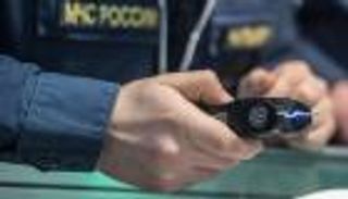 ضابط يعاقب مسنة بـ"الصاعق الكهربائي"