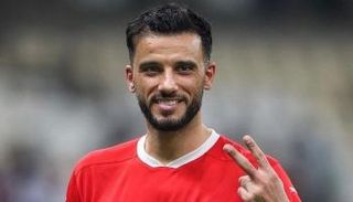 عمر السومة بقميص العربي