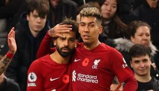 روبرتو فيرمينو لاعب ليفربول الإنجليزي