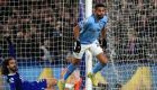 غاب 47 عاما.. رقم تاريخي ينتظر رياض محرز أمام تشيلسي