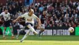 محمد صلاح الضحية.. هاري كين يدخل تاريخ الدوري الإنجليزي بضربة مزدوجة