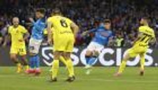 نابولي "البطل" يهدد حلم إنتر ميلان الأوروبي بالثلاثة