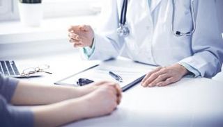 يجب على المصابة بأمراض الأمعاء استشارة الطبيب قبل الحمل