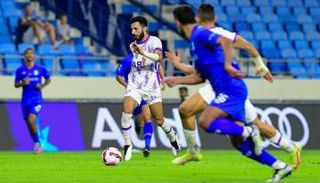 من مباراة العين والنصر في كأس الرابطة