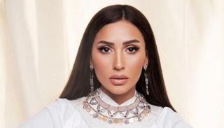 النجمة دينا الشربيني