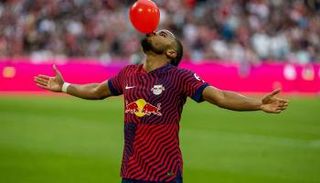 كريستوفر نكونو مهاجم لايبزيغ