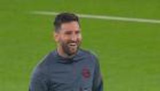 بين الهلال وبرشلونة.. عرض صداقة ساخر ينقل ميسي إلى الدوري الإنجليزي