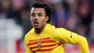 موسم واحد يكفي.. عقدة إنجليزية تطرد جول كوندي من برشلونة