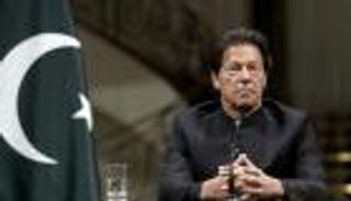 باكستان تدرس حظر حزب عمران خان.. هل تعصف أحداث 9 مايو بـ"الإنصاف"؟