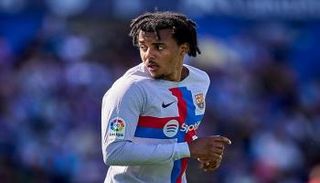 جول كوندي مدافع برشلونة