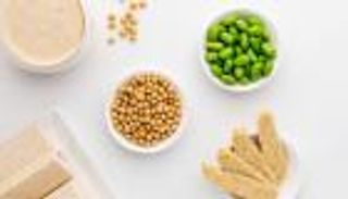 فوائد وأضرار فول الصويا.. خصائص صحية استثنائية