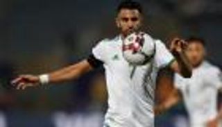 مستعينا بـ "الأسطورة محرز".. نجم شاب يطرق أبواب الجزائر