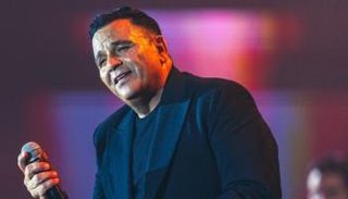 المغني المصري محمد فؤاد