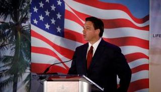 رون ديستانتيس