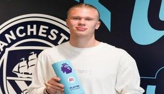 إيرلينغ هالاند مهاجم مانشستر سيتي