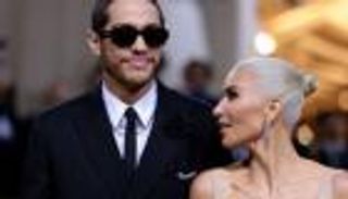 كيم كارداشيان تشعر بالذنب.. ما علاقة بيت ديفيدسون؟