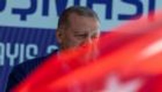 أردوغان محتفلا بالنصر: باي باي كمال والفائز تركيا