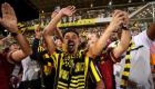 عاد من بعيد.. الاتحاد يتربّع على عرش الكرة السعودية