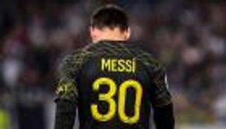 بفضل يورو واحد.. ميسي يهدم عرش ليفاندوفسكي في برشلونة