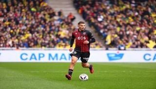  بدر الدين بوعناني لاعب نيس الفرنسي