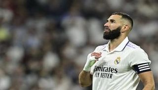 كريم بنزيما مهاجم ريال مدريد