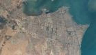 سلطان النيادي ينشر صورة الكويت من الفضاء: "القلب ينبض بحب وطن النهار"