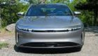 "لوسيد إير" 2023.. أبرز مميزات السيارة الكهربائية الأقوى في العالم