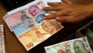 الليرة التركية تواصل السقوط بعد فوز أردوغان.. عند 20.2 للدولار