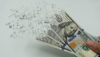 لماذا اندلع التضخم مرة واحدة حول العالم.. إليكم السر!