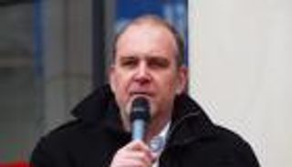 مهندس ورجل أعمال فاشل.. من هو المدير الرياضي الجديد لنادي ليفربول؟