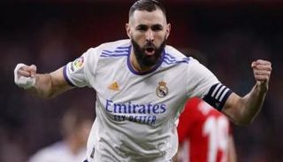 كريم بنزيما هداف وقائد ريال مدريد