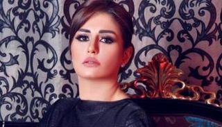 الفنانة منة فضالي 