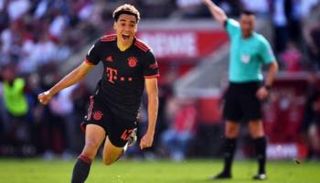 جمال موسيالا أمام كولن