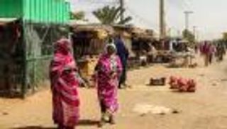 هاربة من الخرطوم "بأي ثمن".. فاتورة حياة بلا رصاص 