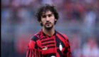 بخطوة مزدوجة.. ميلان يُقرب عدلي من منتخب الجزائر