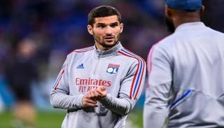 حسام عوار، نجم منتخب الجزائر