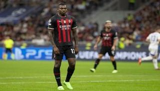 تجديد عقد رافائيل لياو 