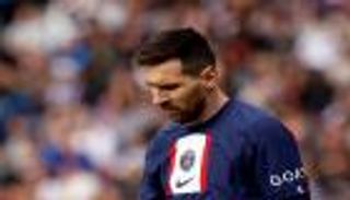 عامان من الاضطراب.. ميسي يغادر سان جيرمان