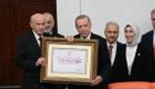 أردوغان يتسلم وثيقة التنصيب.. تدشين ولاية جديدة