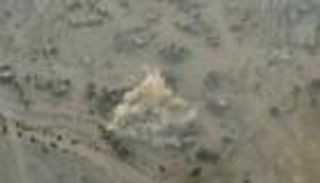 إرهاب ضد الخصوم.. مليشيات الحوثي تفجر منزل قيادي يمني بمأرب