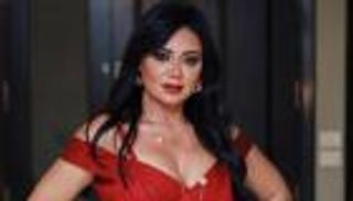 رانيا يوسف.. جريئة لم ير الناس رحلة كفاحها (فيديو)