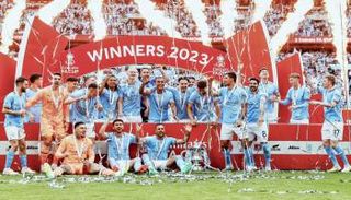 إلكاي غوندوغان لاعب مانشستر سيتي