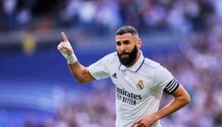 كريم بنزيما مهاجم ريال مدريد